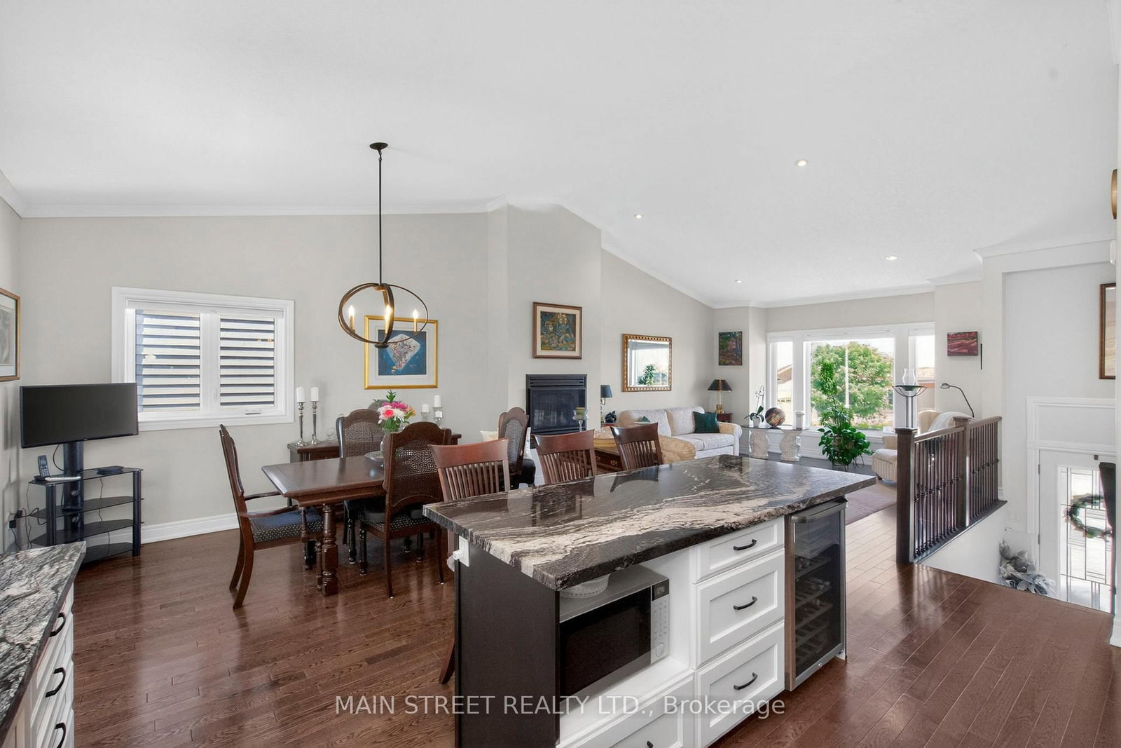644 Taylor Drive • Midland, ON photo 10