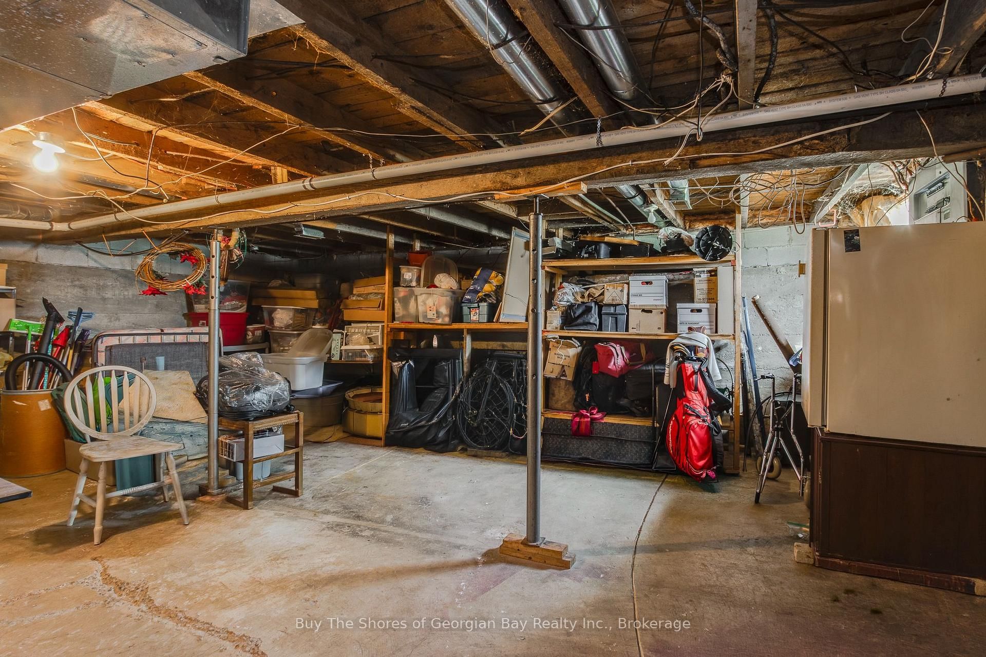 17 Balm Beach Road E