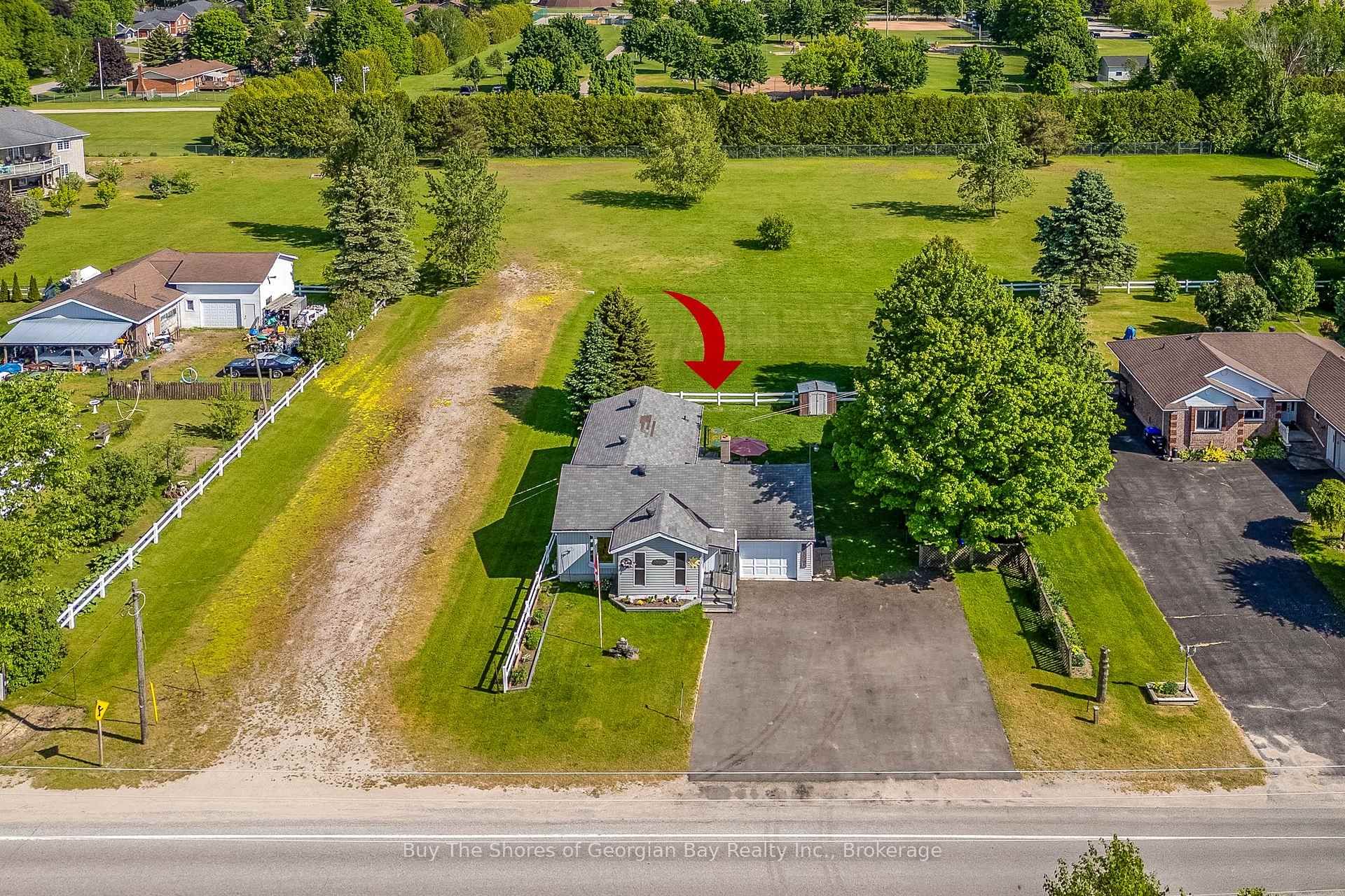 17 Balm Beach Road E