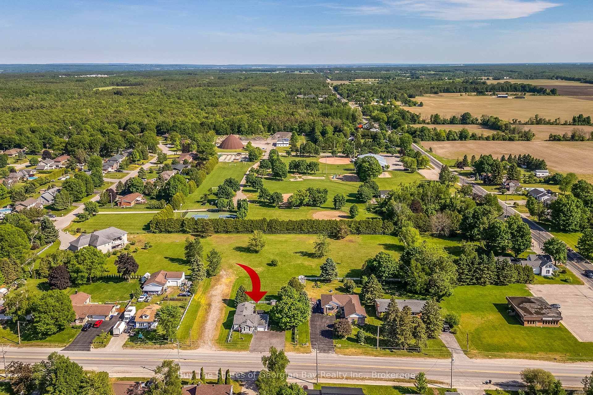 17 Balm Beach Road E