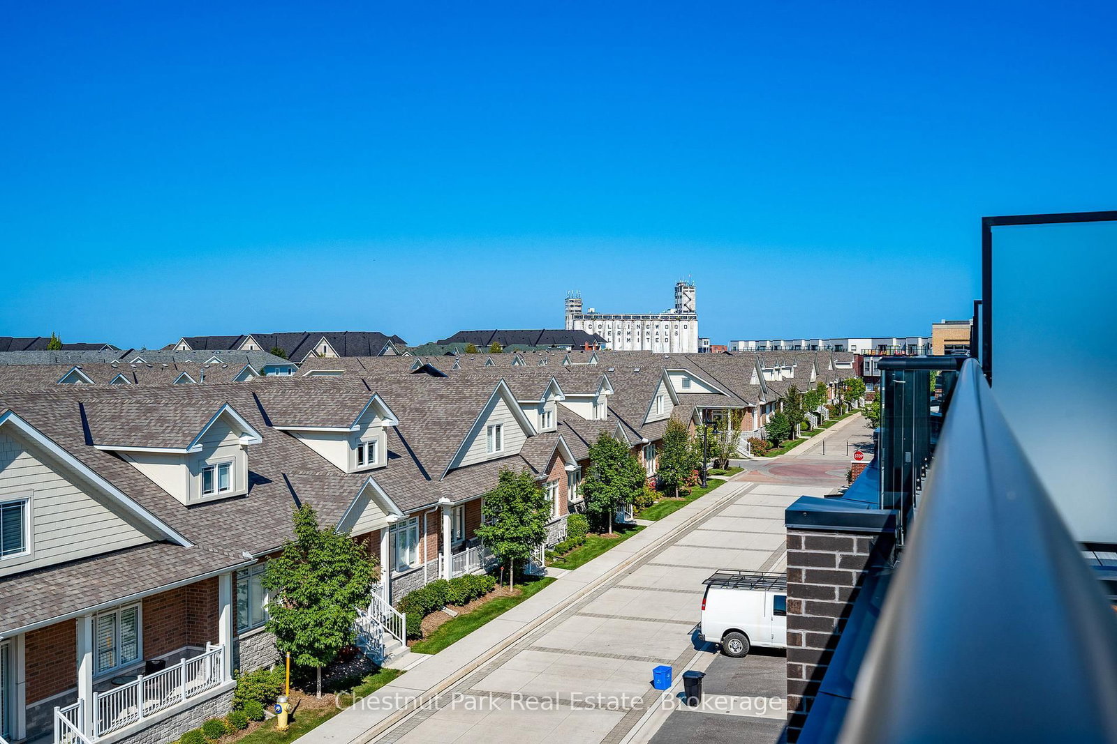 31 Emerson Mews • Collingwood, ON photo 36