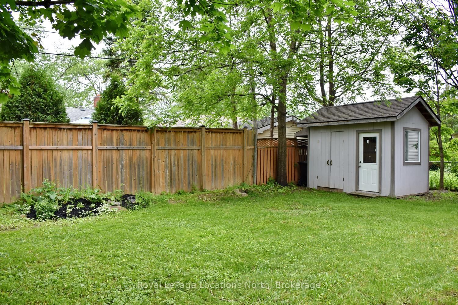 Listing Image 7