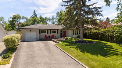 27 Ottaway Avenue