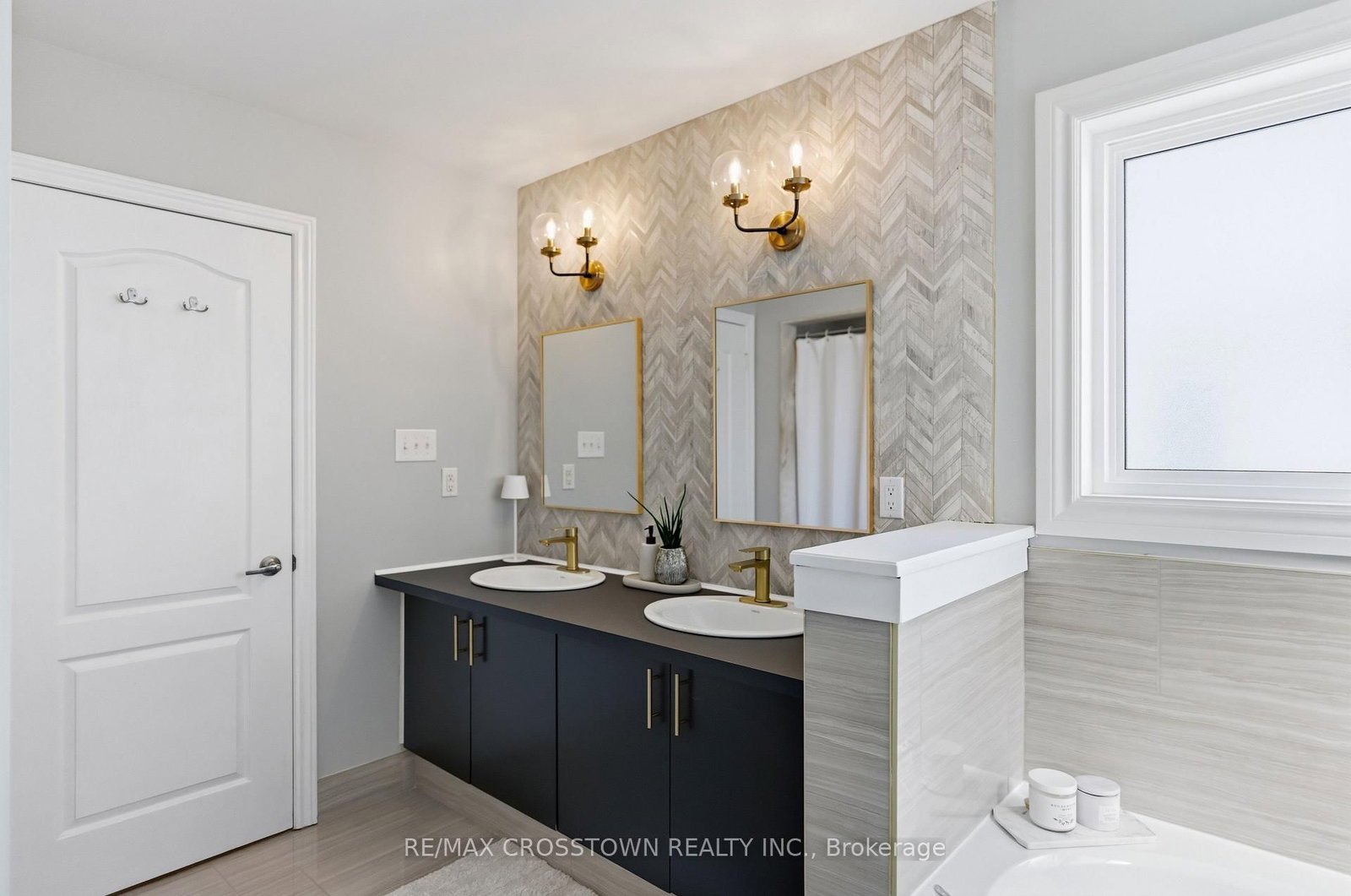 17 Counsellor Terrace • Barrie, ON photo 20
