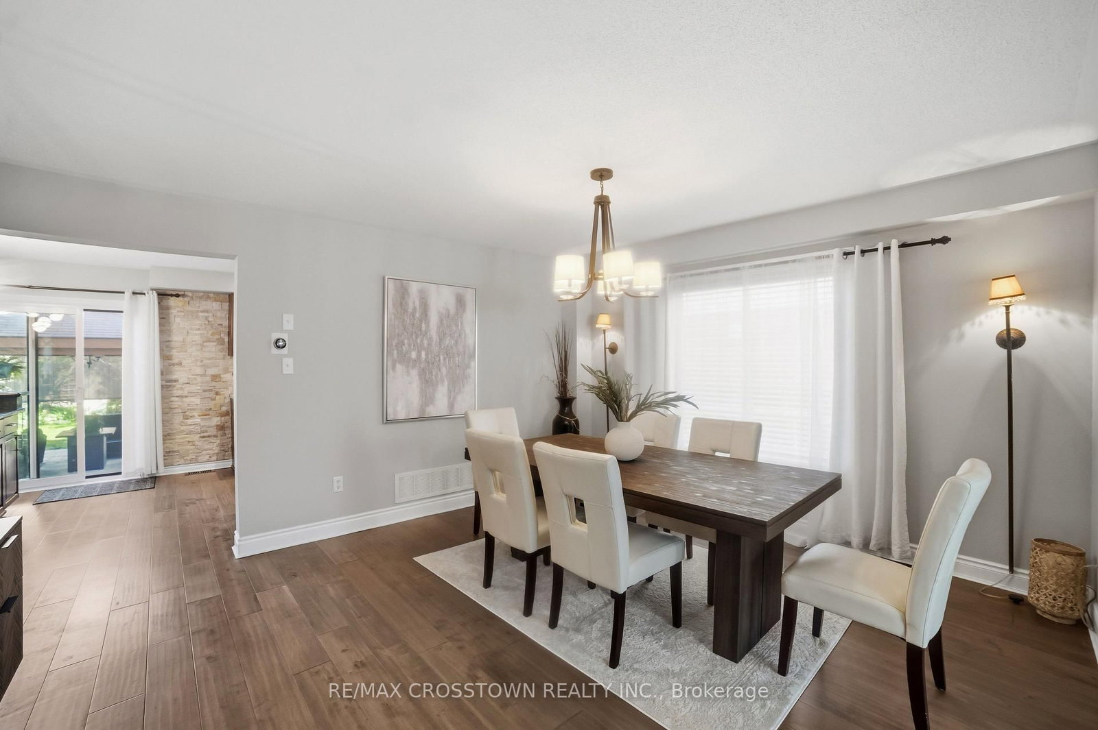 17 Counsellor Terrace • Barrie, ON photo 8
