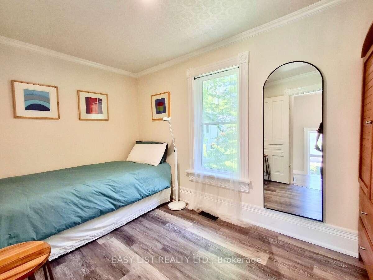 9 River Street • Severn, ON photo 13