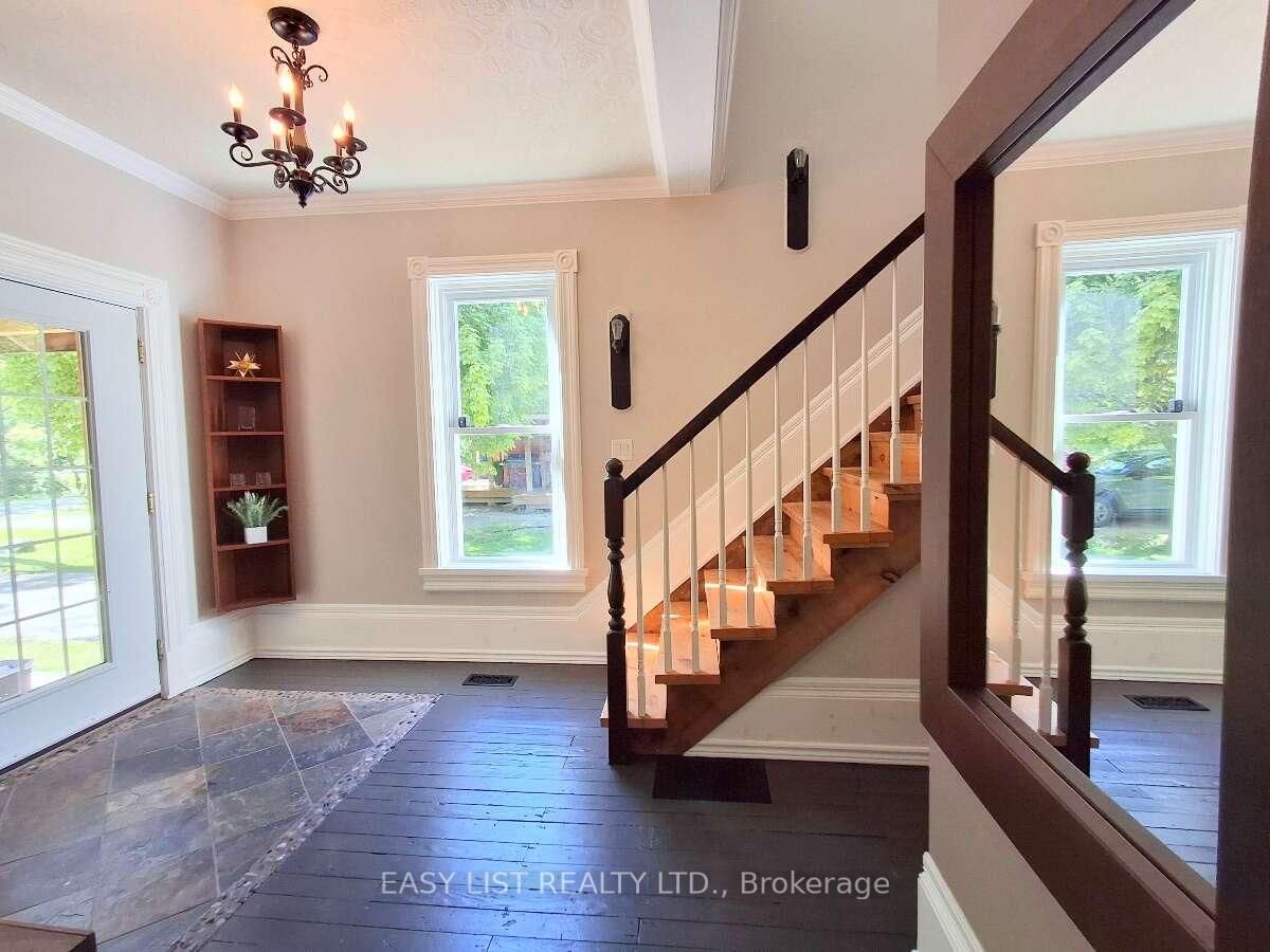 9 River Street • Severn, ON photo 6