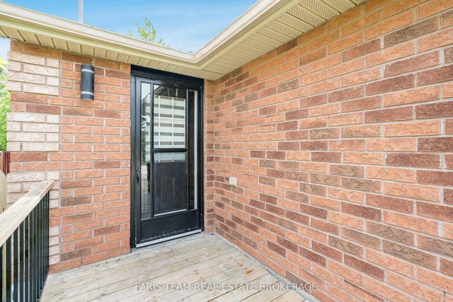 19 Seymour Crescent