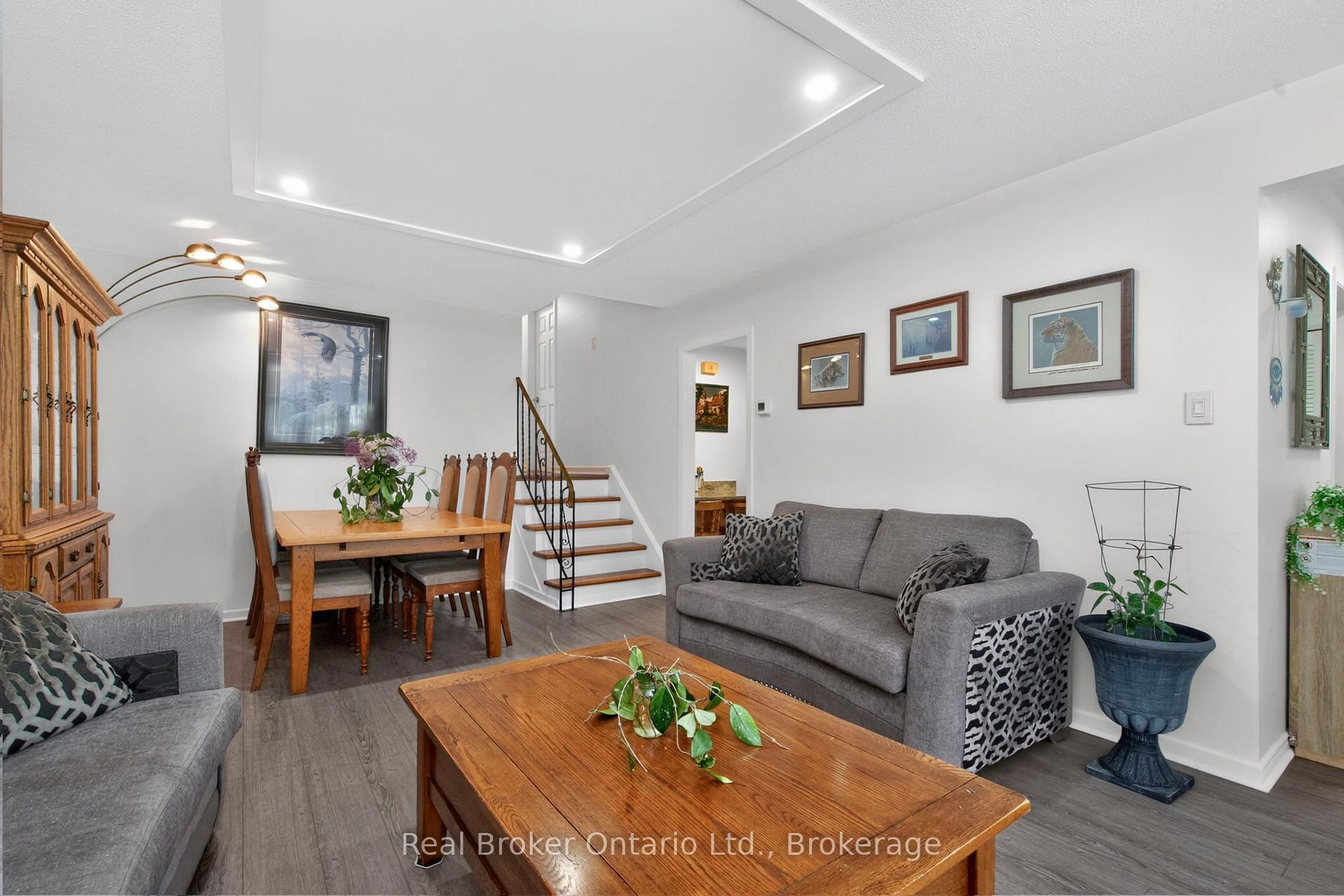 647 Manly Street