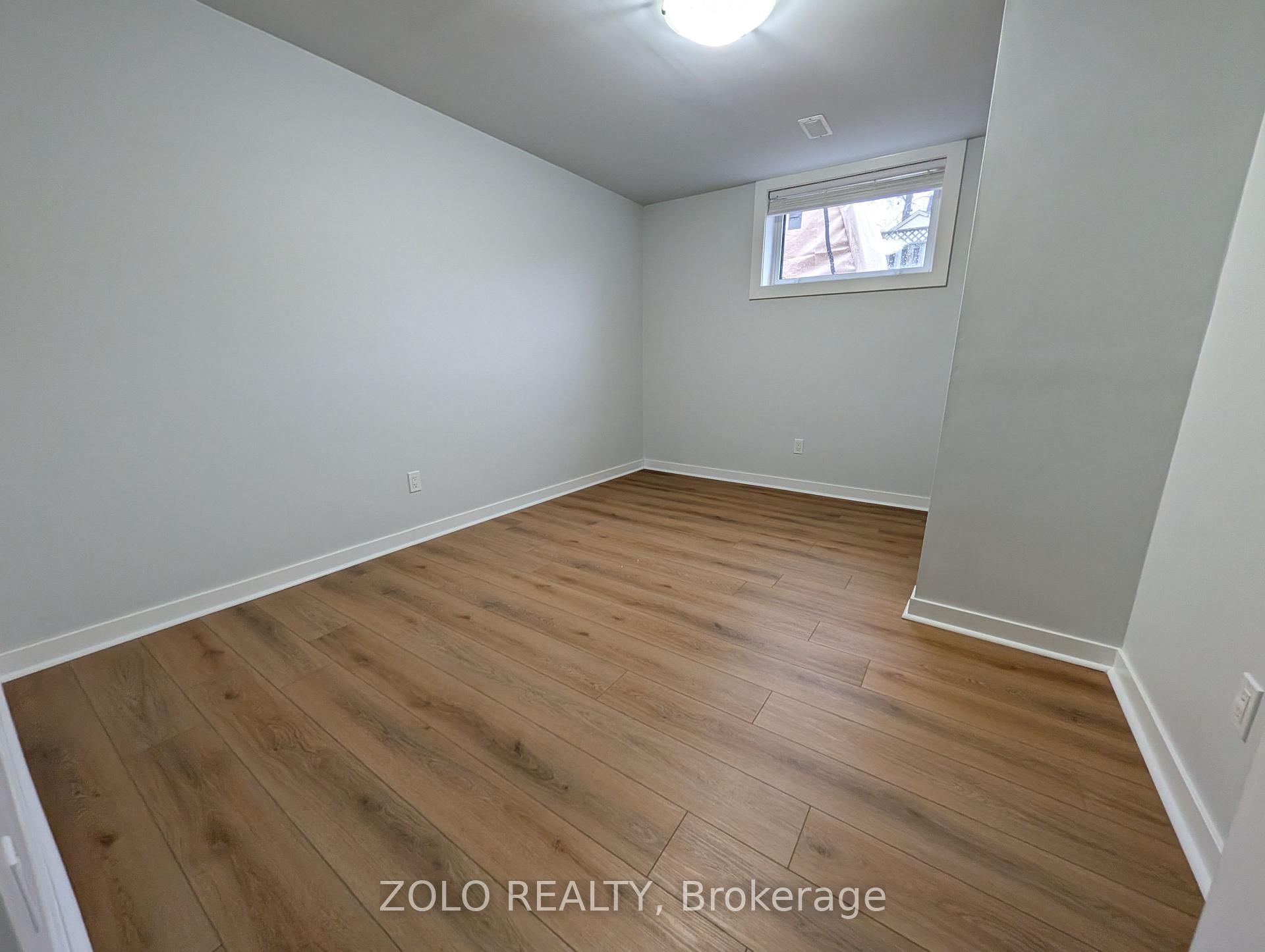 31 Buchanan Street, Unit LOWER