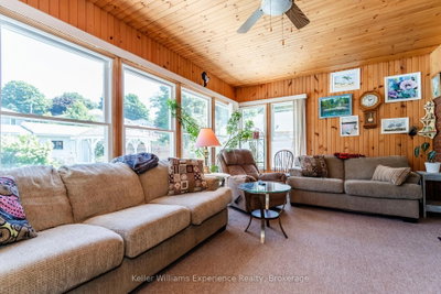 63 Lorne Avenue • Penetanguishene, ON photo 8