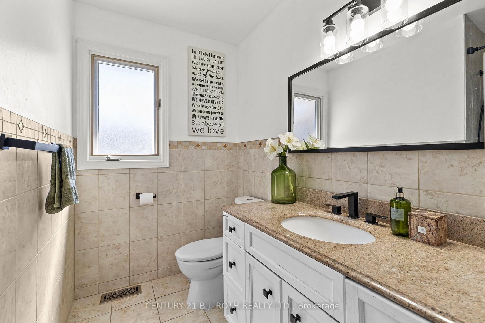 823 Essa Road • Barrie, ON photo 15