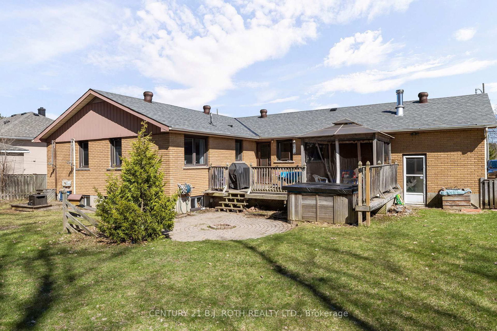 823 Essa Road • Barrie, ON photo 24