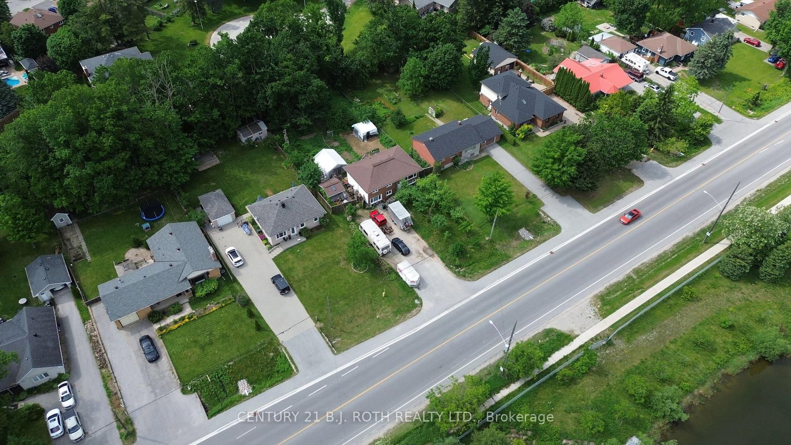 823 Essa Road • Barrie, ON photo 33