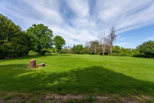 2724 Concession 2 Road