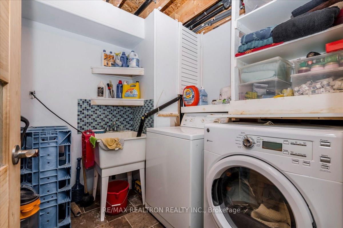 14 Courtland Street • Orillia, ON photo 16