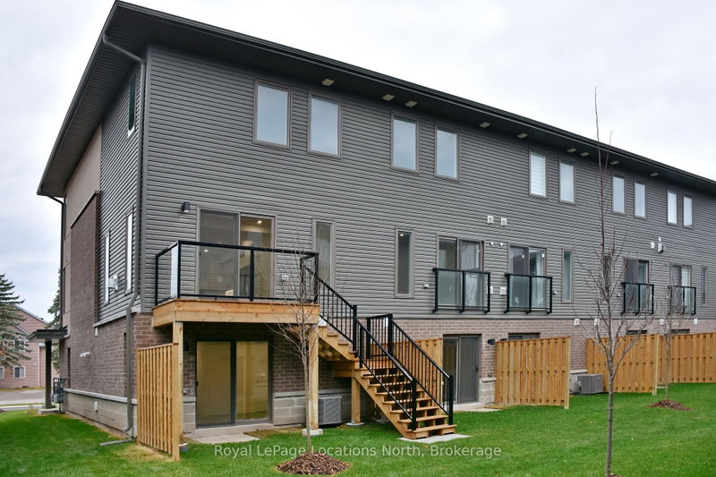 5 - 35 Dawson Drive