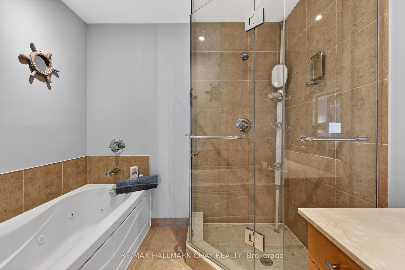 37 Ellen Street • #805 • Barrie, ON photo 17