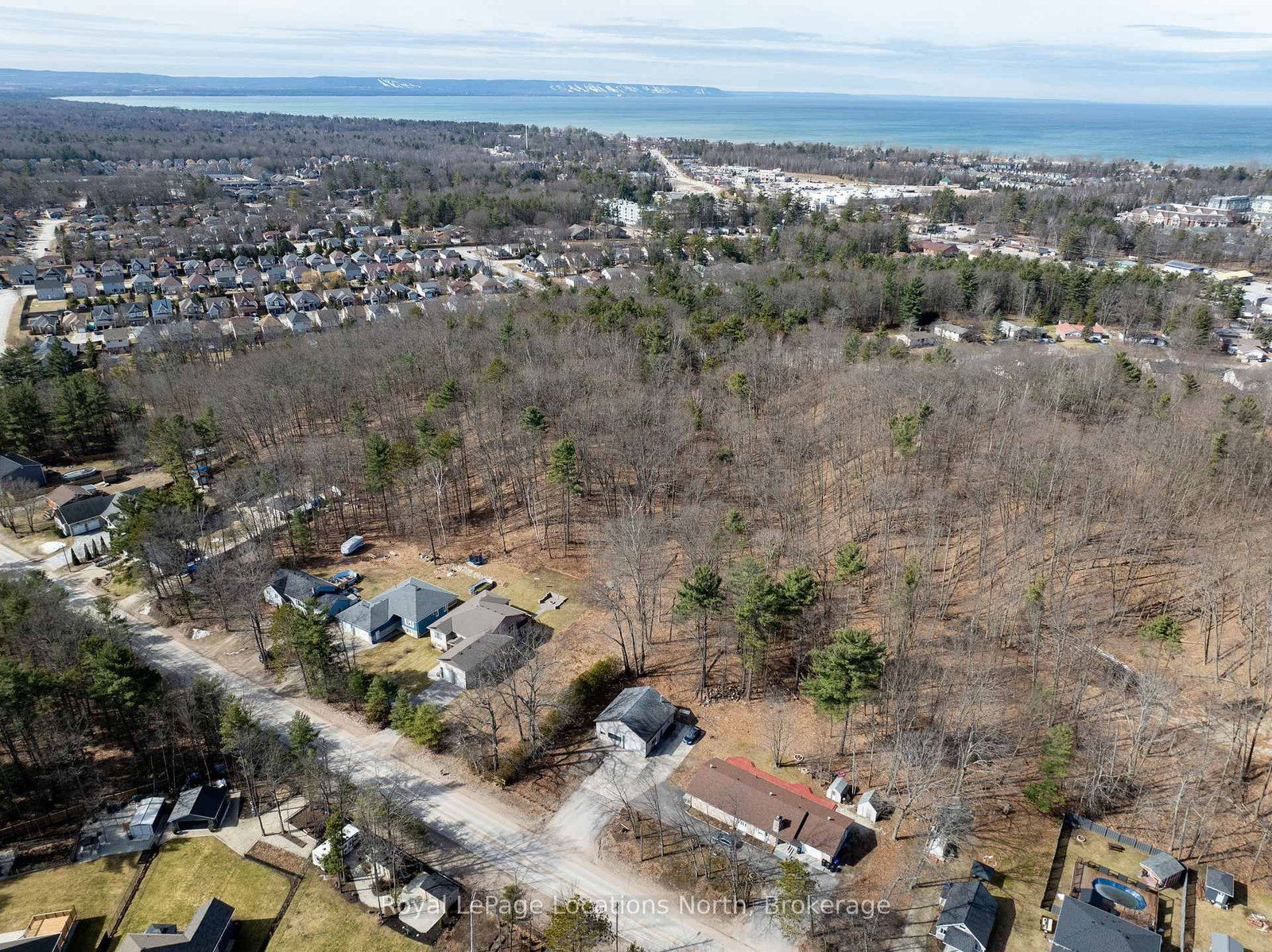 198 Golf Course Road • Wasaga Beach, ON photo 5