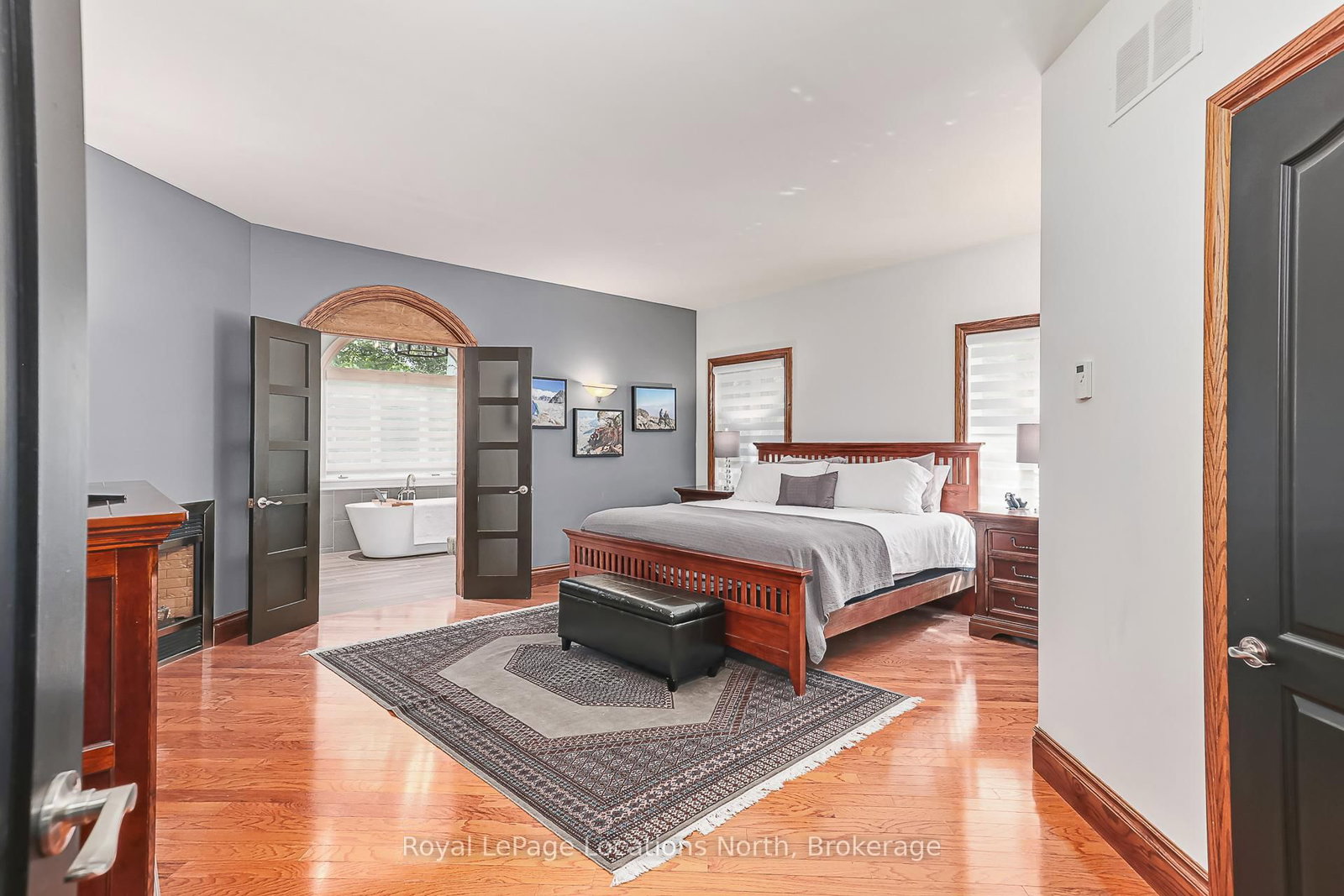 44 Blackburn Avenue • Clearview, ON photo 11