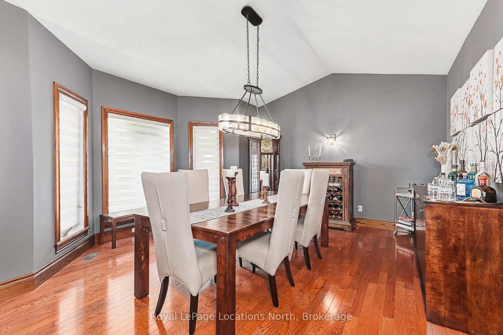 44 Blackburn Avenue • Clearview, ON photo 20