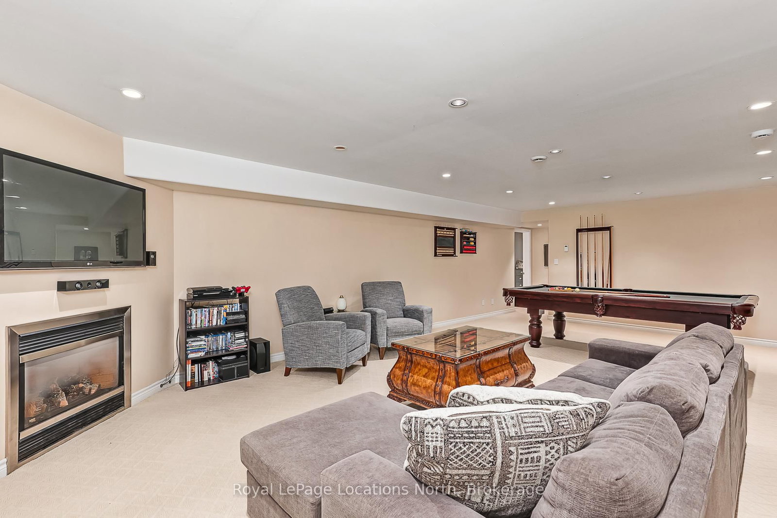 44 Blackburn Avenue • Clearview, ON photo 26