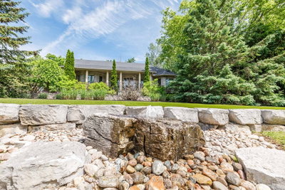 44 Blackburn Avenue • Clearview, ON photo 5