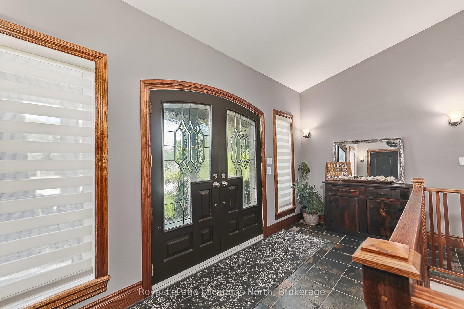 44 Blackburn Avenue • Clearview, ON photo 9