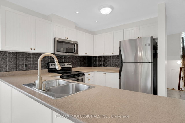 72 - 800 West Ridge Boulevard