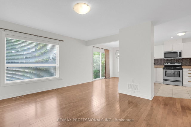72 - 800 West Ridge Boulevard