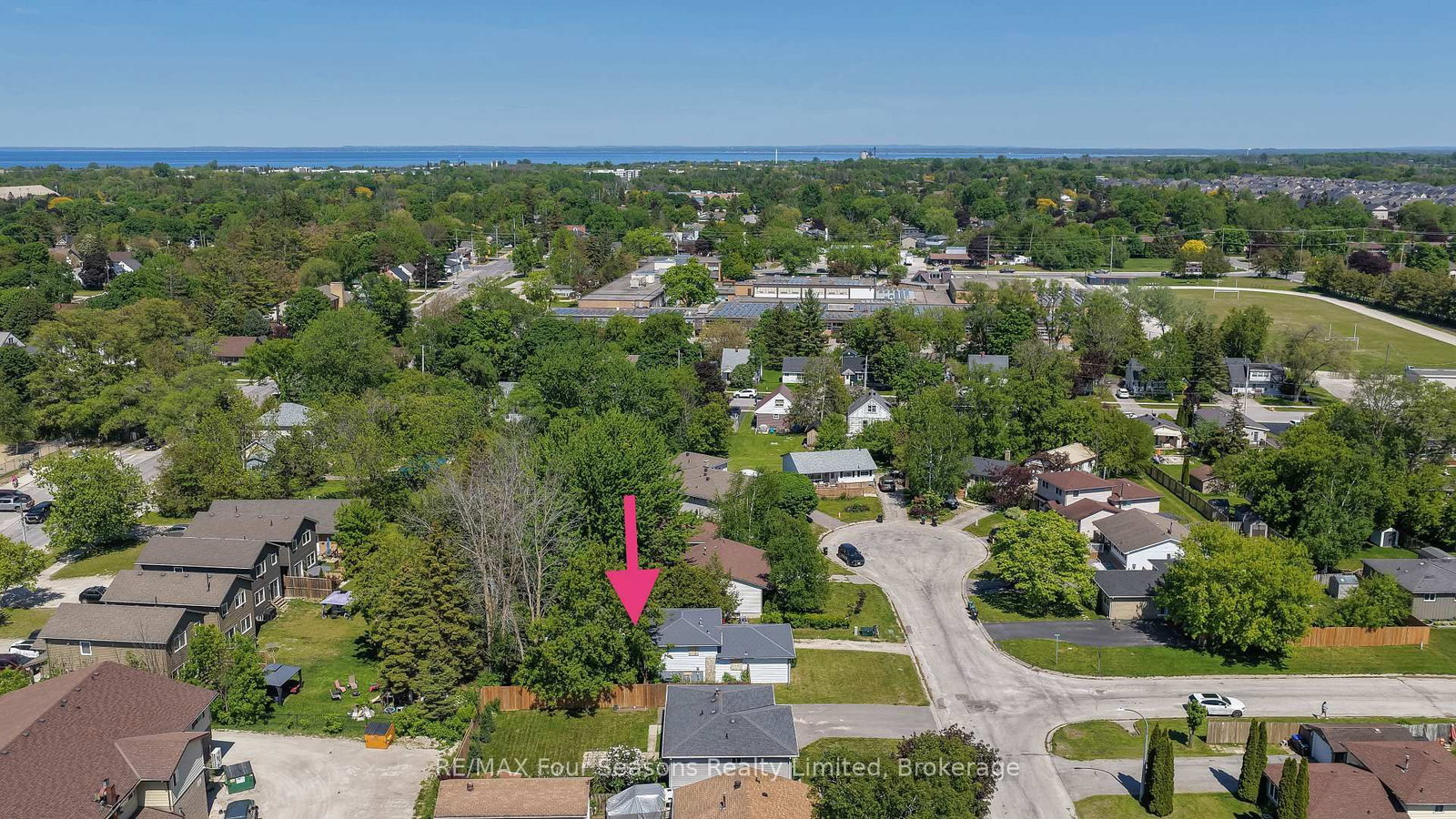 10 Rhonda Road • Collingwood, ON photo 5