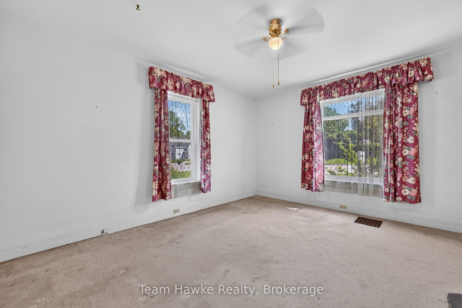 256 Manly Street • Midland, ON photo 9