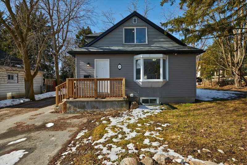 #1, #2, #3 - 210 Owen Street