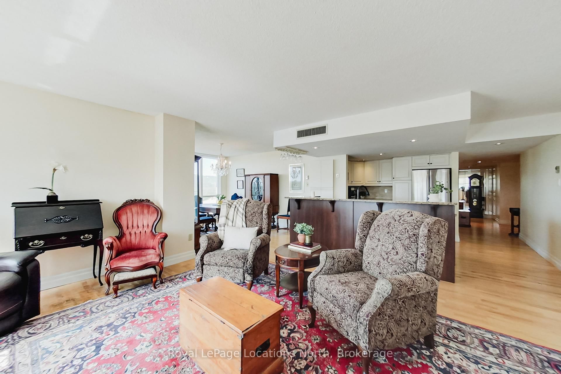 24 Ramblings Way, Unit 706