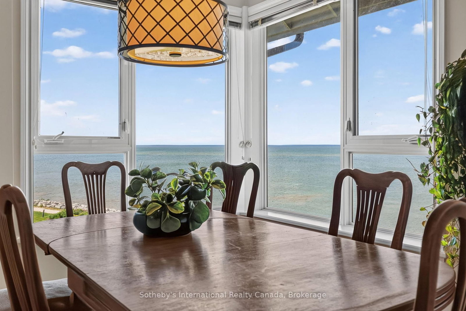 541 MARINERS Way • Collingwood, ON photo 12