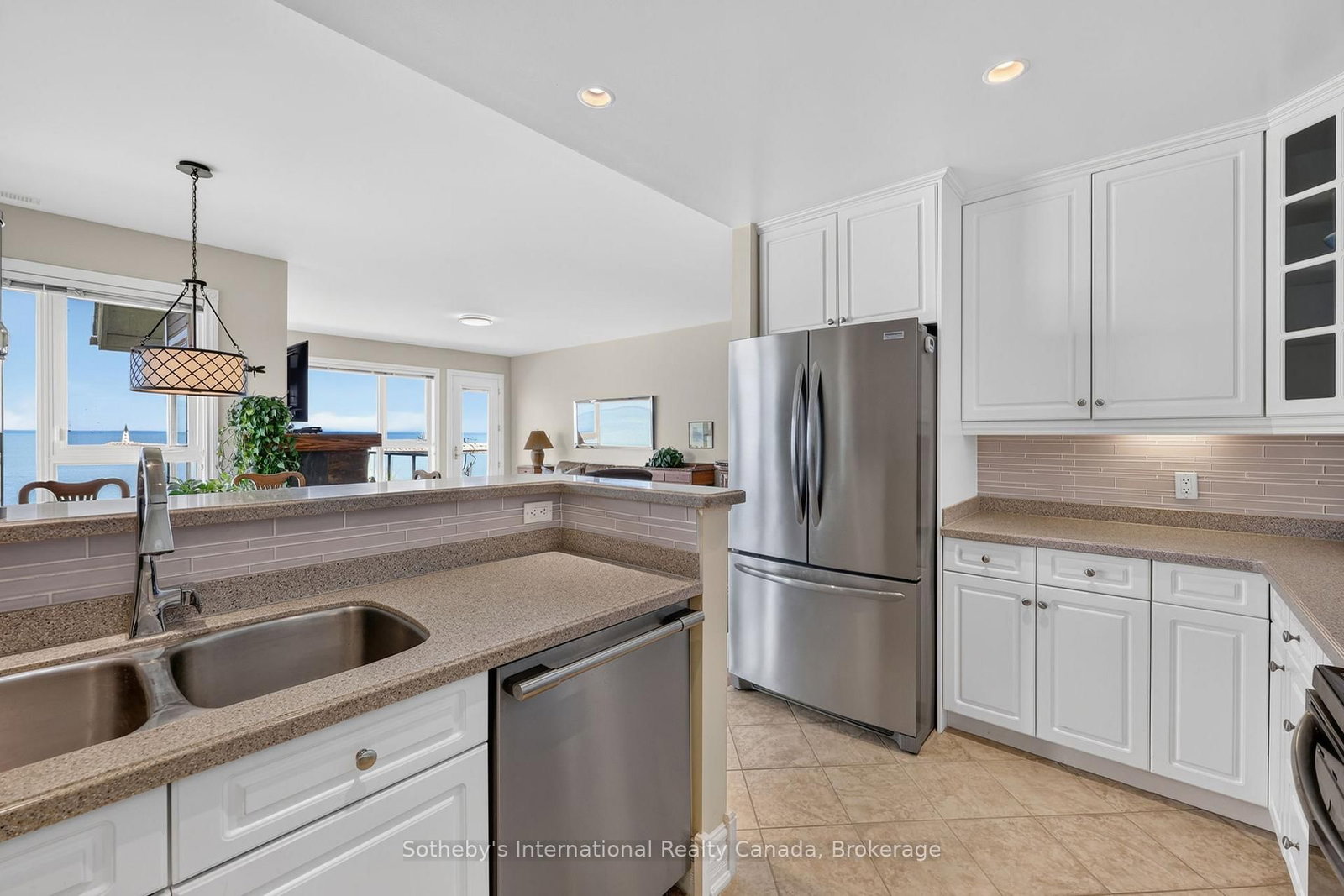 541 MARINERS Way • Collingwood, ON photo 14