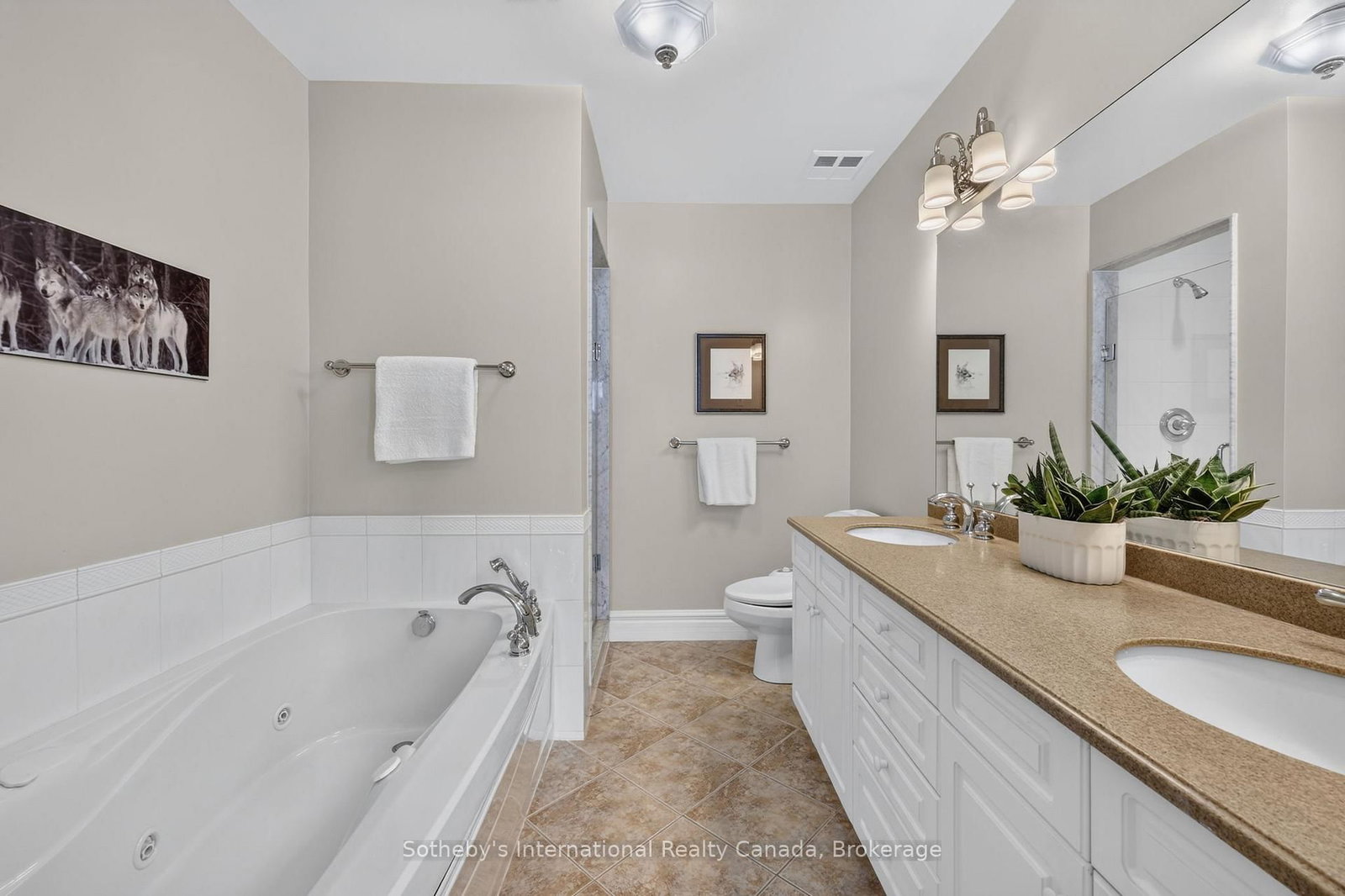 541 MARINERS Way • Collingwood, ON photo 20