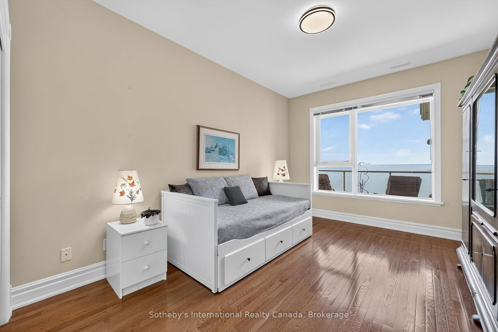 541 MARINERS Way • Collingwood, ON photo 22