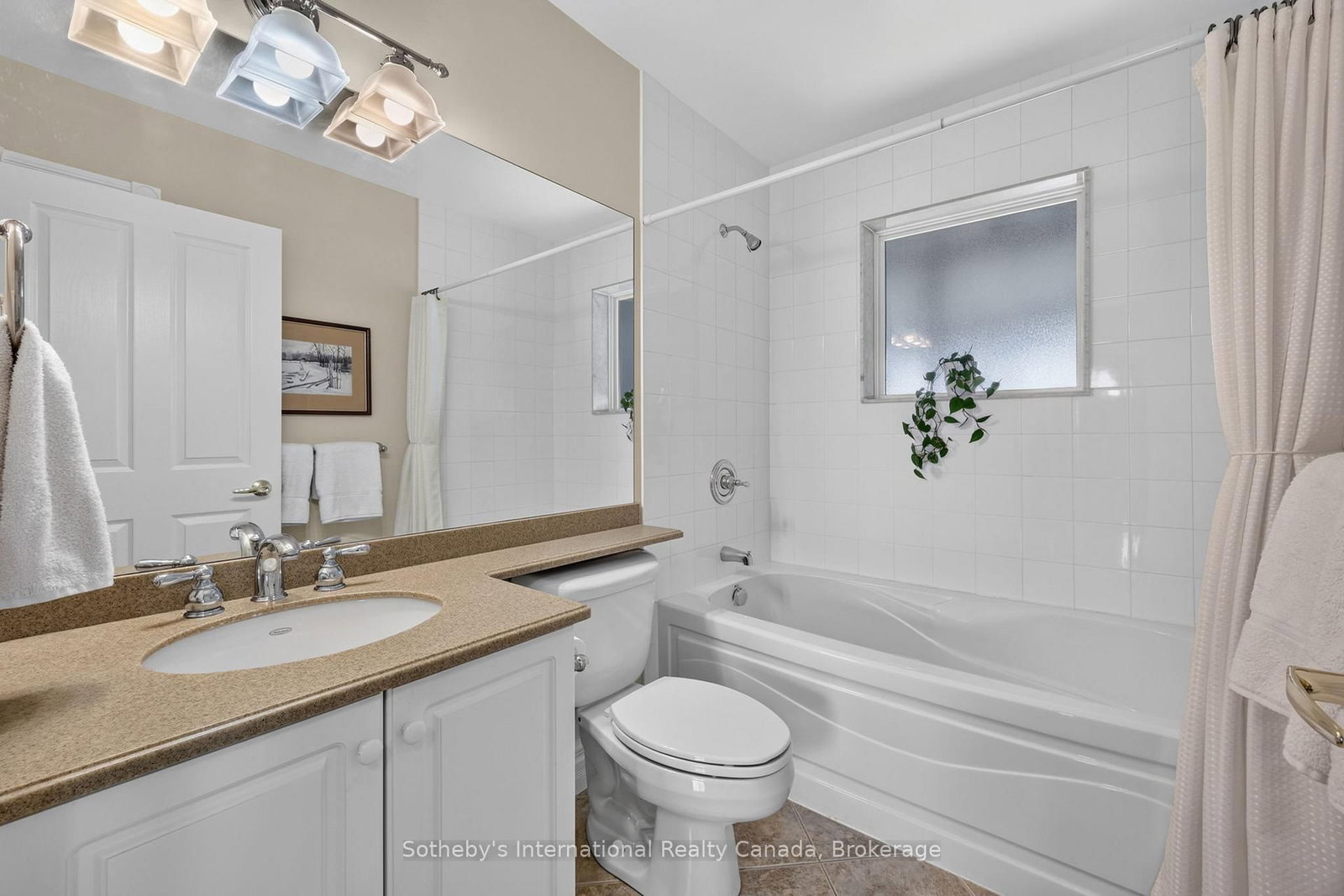 541 MARINERS Way • Collingwood, ON photo 24