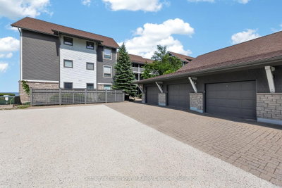 541 MARINERS Way • Collingwood, ON photo 4