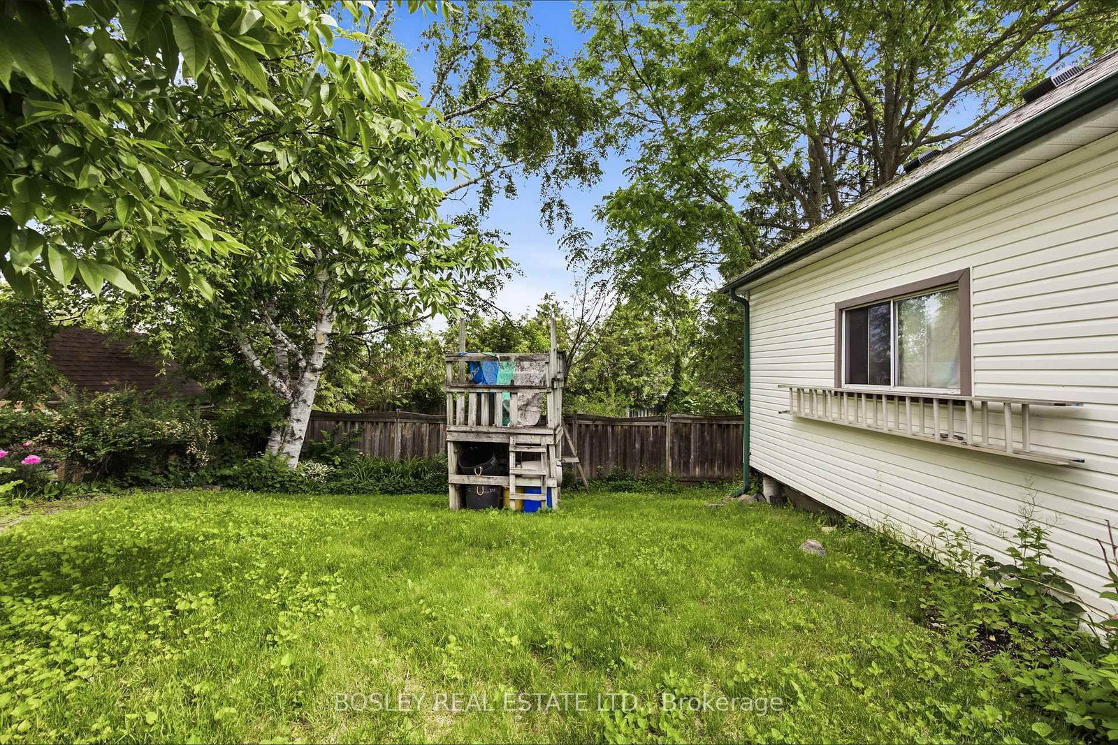 16 Steel Street • Barrie, ON photo 39
