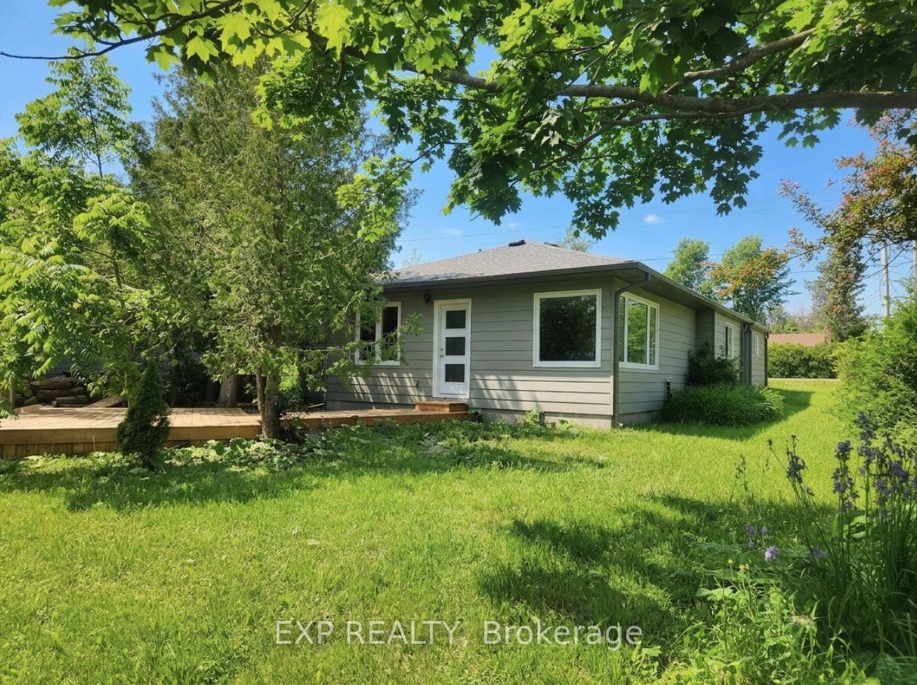 71 Lakeshore Road E • Oro-Medonte, ON photo 1