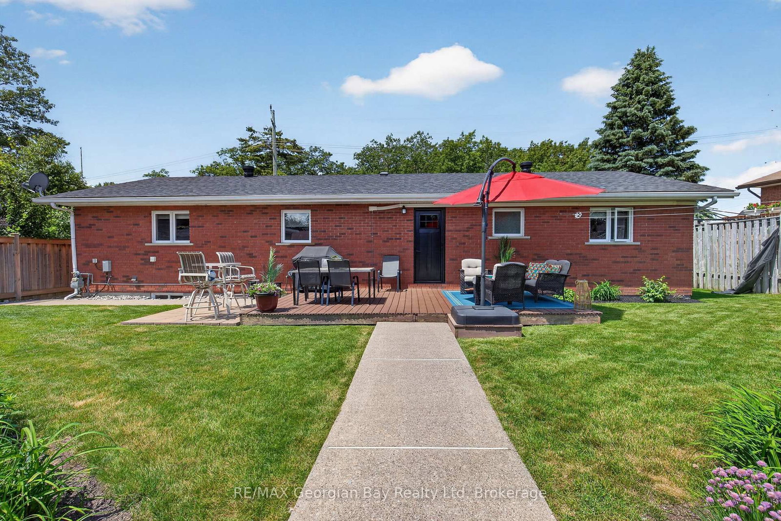 71 Lorne Avenue • Penetanguishene, ON photo 38