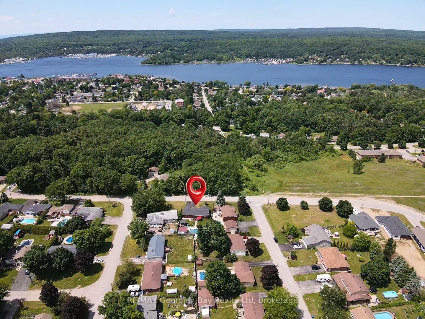 71 Lorne Avenue • Penetanguishene, ON photo 48