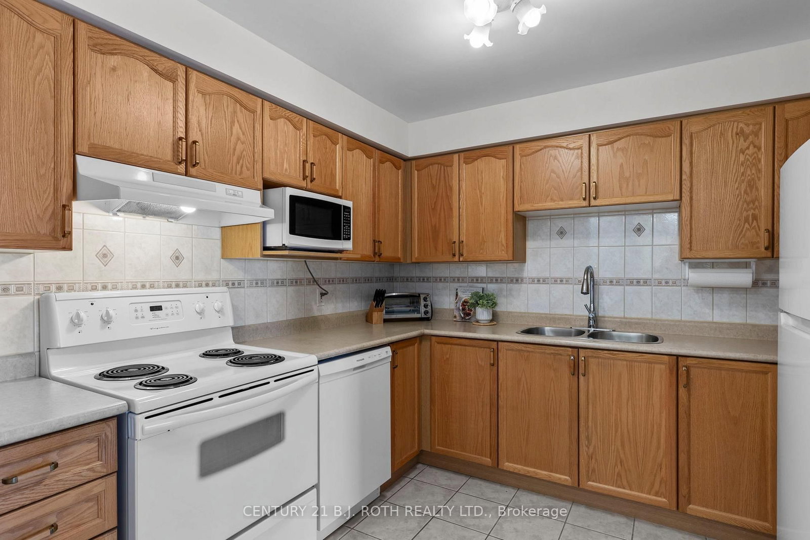49 Jacobs Terrace • #209 • Barrie, ON photo 5