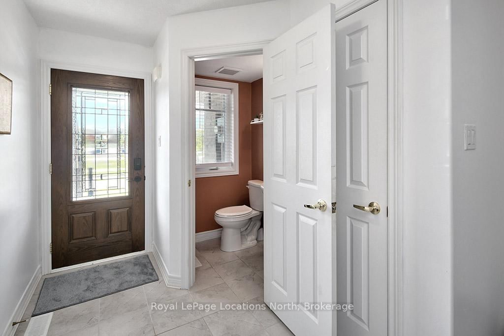 38 Plewes Drive • Collingwood, ON photo 4