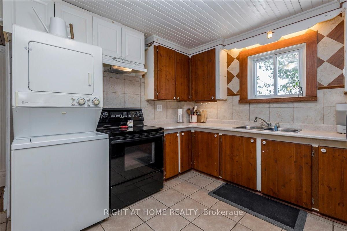 467 High Street • Orillia, ON photo 10