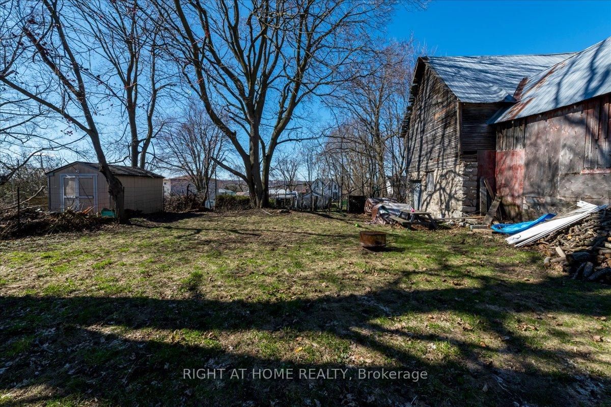 467 High Street • Orillia, ON photo 23