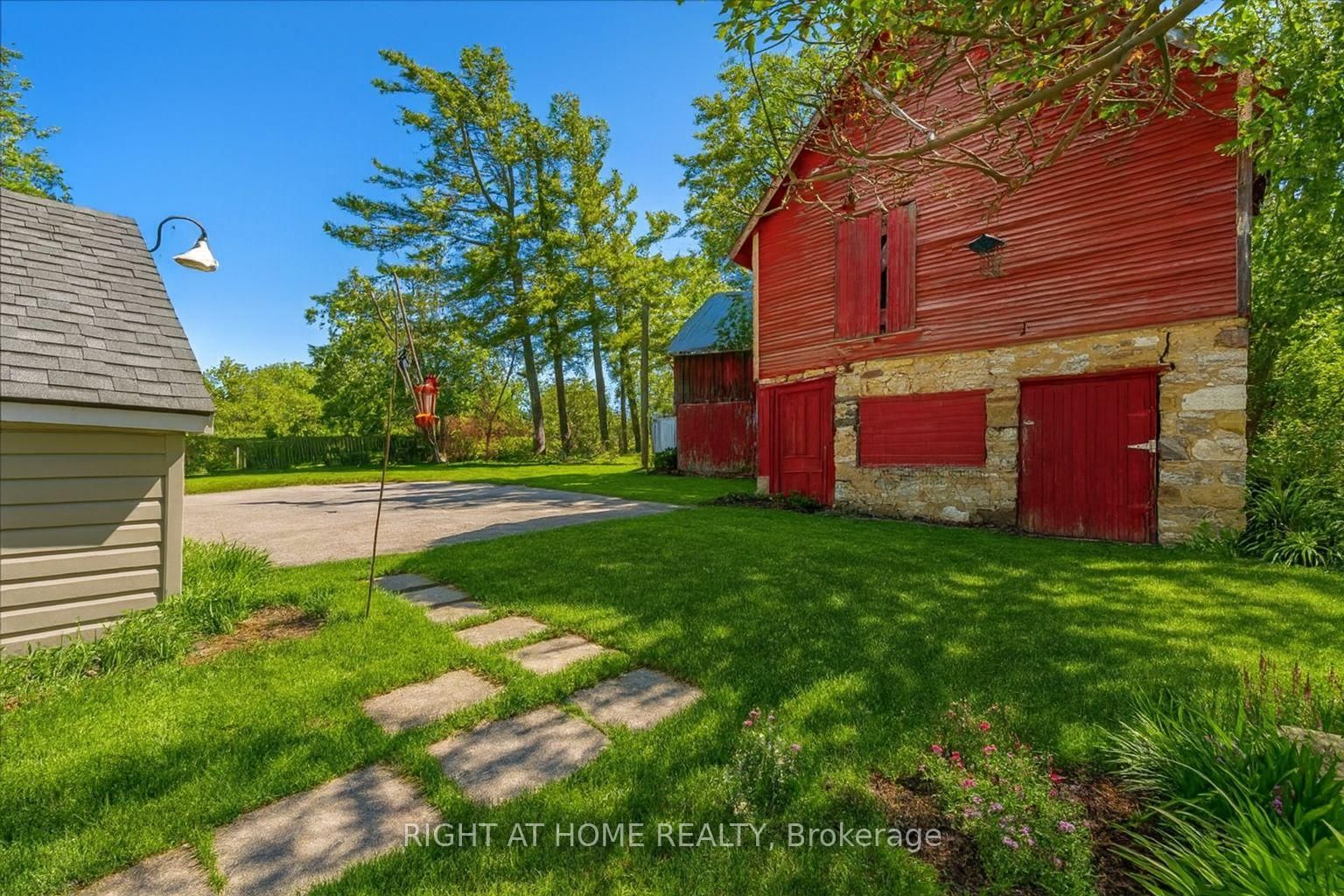467 High Street • Orillia, ON photo 26