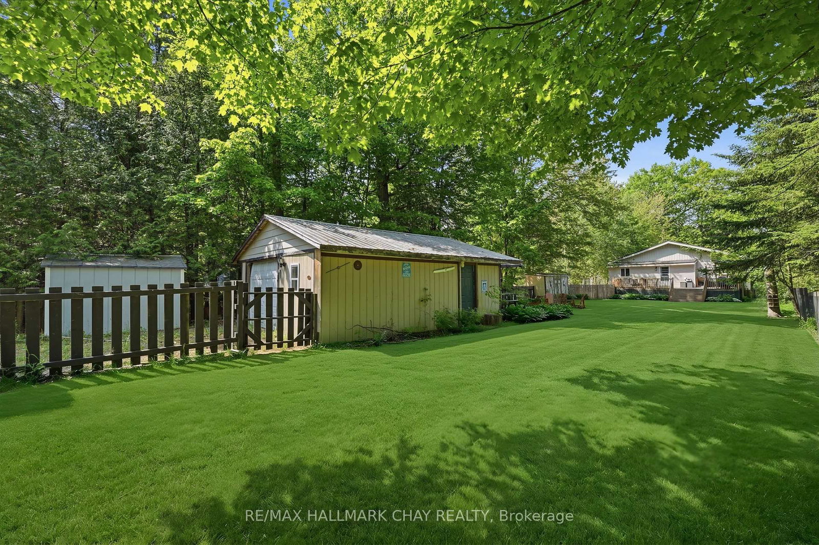 43 FOURTH Street • Tiny, ON photo 27